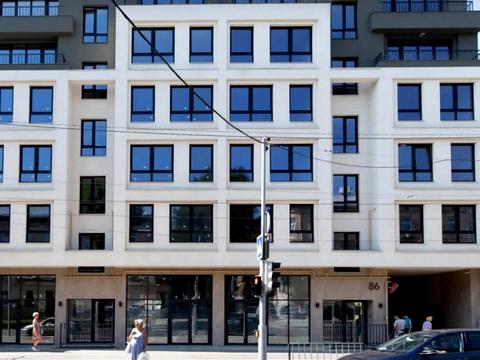 комерційна за адресою Личаківська вул. (), 86