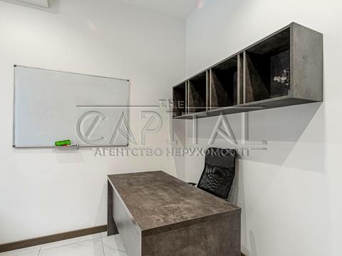 комерційна за адресою Полтавська вул., 12