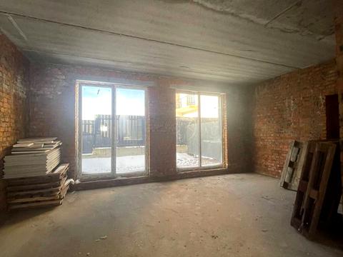 будинок за адресою вул. Партнерська