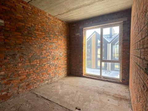 будинок за адресою вул. Партнерська