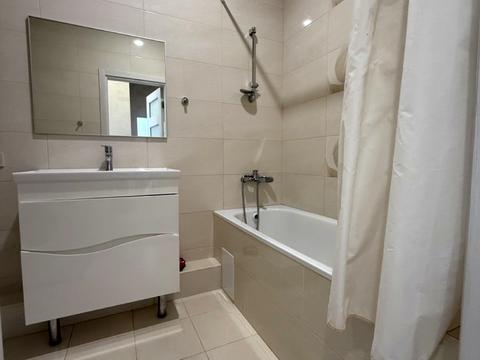 квартира за адресою Кирило-Мефодіївська вул., 2