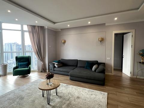 квартира за адресою Андрія Верхогляда вул. (Михайла Драгомирова), 14-А