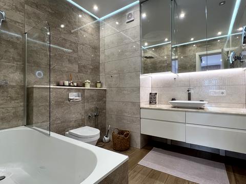 квартира за адресою Андрія Верхогляда вул. (Михайла Драгомирова), 14-А