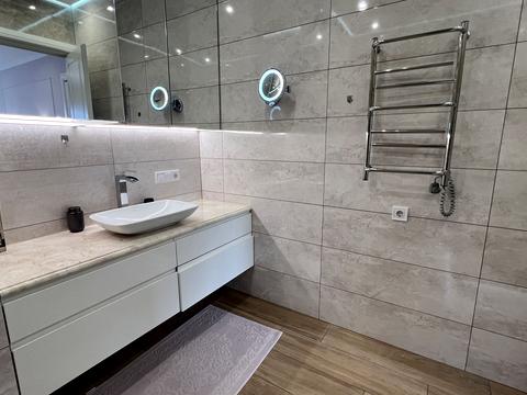 квартира за адресою Андрія Верхогляда вул. (Михайла Драгомирова), 14-А