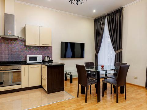 квартира за адресою Мирослава Скорика вул. (Петра Чайковського), 12