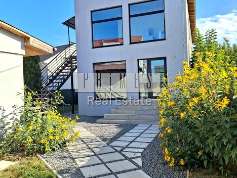 комерційна за адресою Анатолія Солов'яненка вул., 78