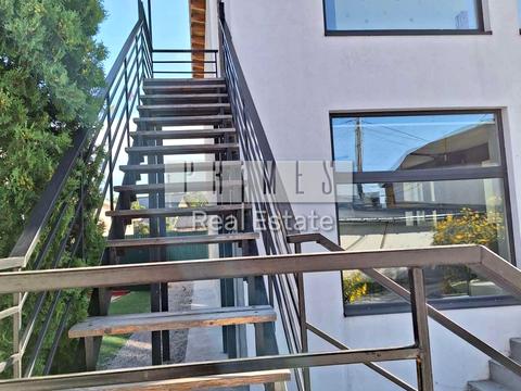 комерційна за адресою Анатолія Солов'яненка вул., 78