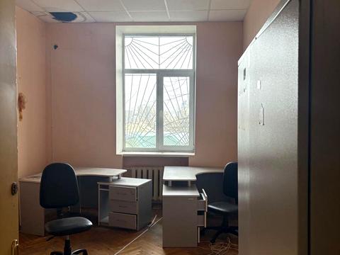 коммерческая по адресу Николая Амосова ул., 9