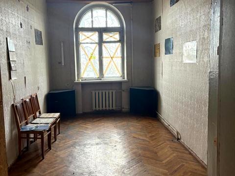 коммерческая по адресу Николая Амосова ул., 9