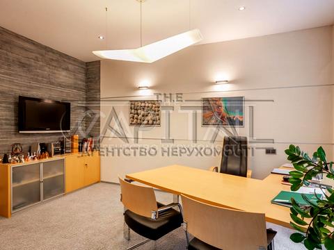 комерційна за адресою Василя Тютюнника вул. (Анрі Барбюса), 5-В