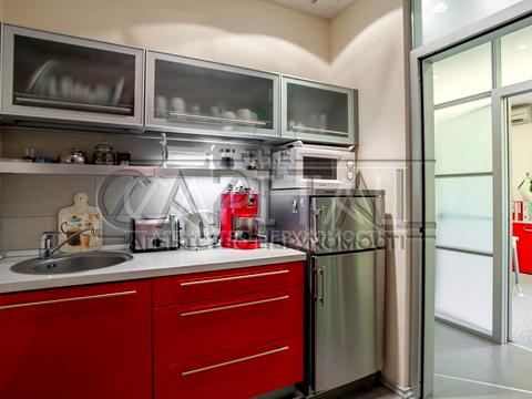 комерційна за адресою Василя Тютюнника вул. (Анрі Барбюса), 5-В