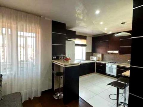 квартира за адресою Академіка Амосова вул., 6