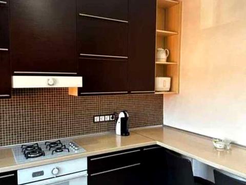 квартира за адресою Академіка Амосова вул., 6