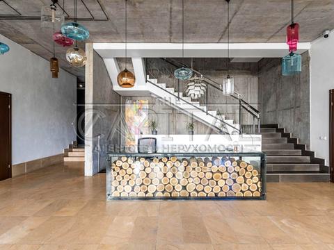 комерційна за адресою Менделєєва вул., 12