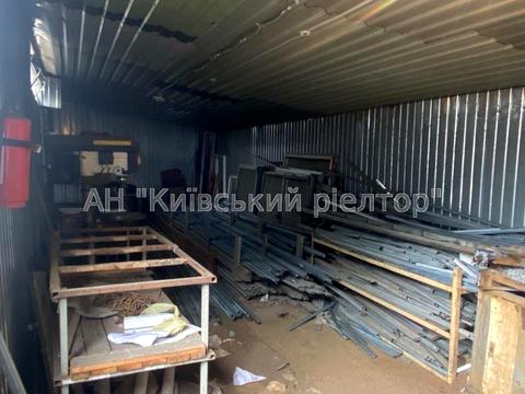 комерційна за адресою Хоменка, 21а 