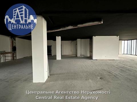 комерційна за адресою Головна, 2Е