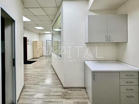 комерційна за адресою Верхній Вал вул., 62