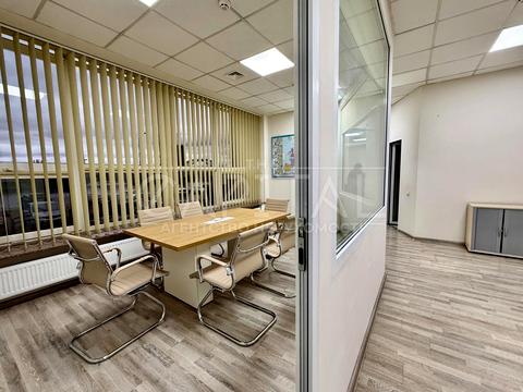 комерційна за адресою Верхній Вал вул., 62