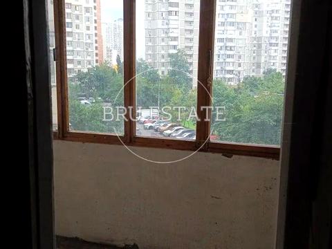 квартира за адресою Срібнокільська вул., 8