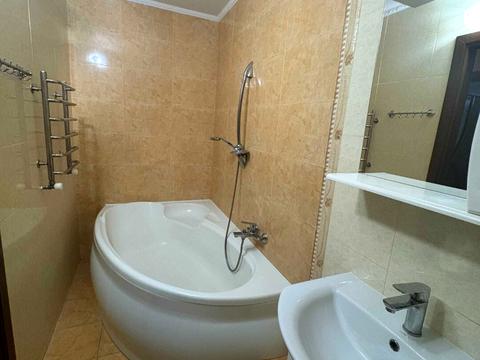 квартира за адресою Академіка Ющенка вул., 10