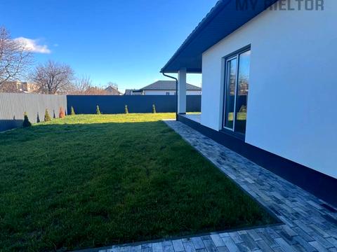 будинок за адресою Центральна, 8