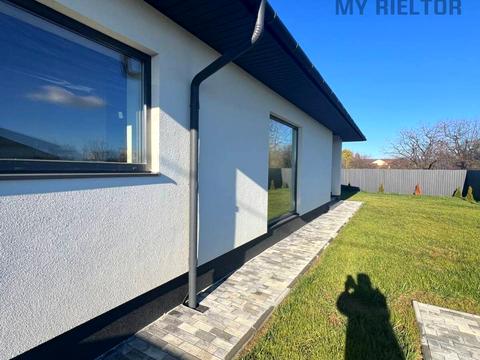 дом по адресу Центральна, 8