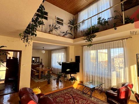 будинок за адресою Волошина, 45