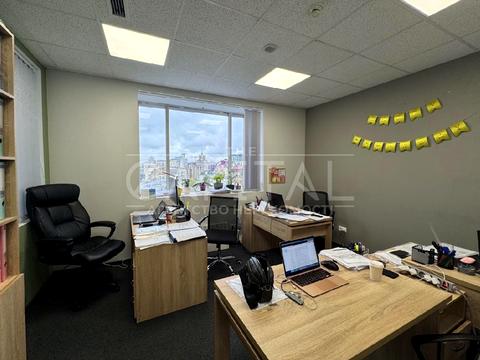 комерційна за адресою Київ, Шовковична вул., 46/48