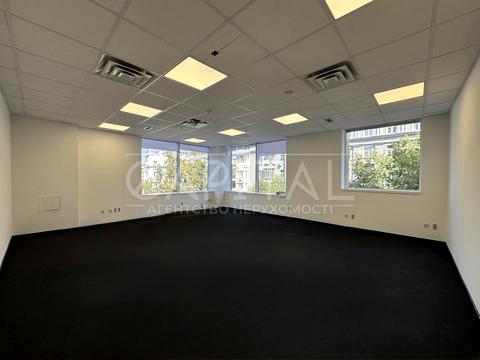 комерційна за адресою Київ, Шовковична вул., 46/48