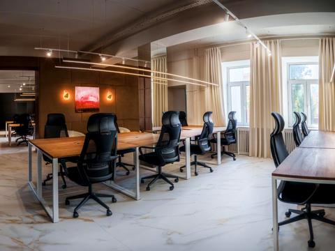 комерційна за адресою Еспланадна вул., 32