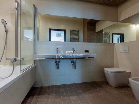 квартира за адресою Київ, Андрія Верхогляда вул. (Михайла Драгомирова), 3