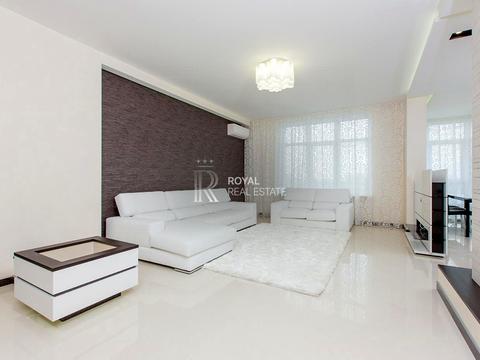 квартира за адресою Київ, Андрія Верхогляда вул. (Михайла Драгомирова), 3