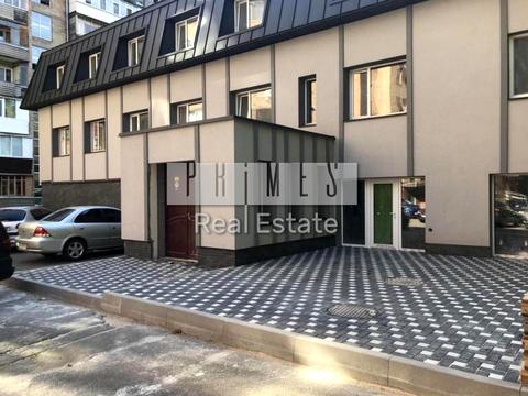 коммерческая по адресу Гоголевская ул., 4