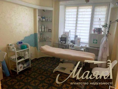 коммерческая по адресу Воздухофлотский просп. (Повітрофлотський), 52