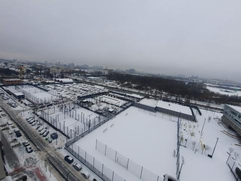 комерційна за адресою Київ, Салютна вул., 2к6