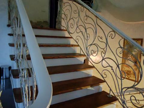 будинок за адресою Дністровська