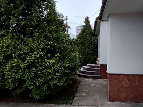 будинок за адресою Дністровська