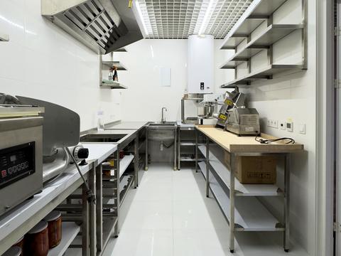 комерційна за адресою Фізкультурний пров., 17/25