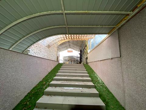 комерційна за адресою Захисників України вул. (Льотчиків-Визволителів), 66