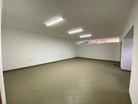 комерційна за адресою Захисників України вул. (Льотчиків-Визволителів), 66