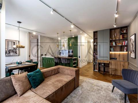 квартира за адресою Регенераторна вул., 4 к17