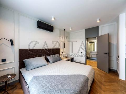 квартира за адресою Регенераторна вул., 4 к17