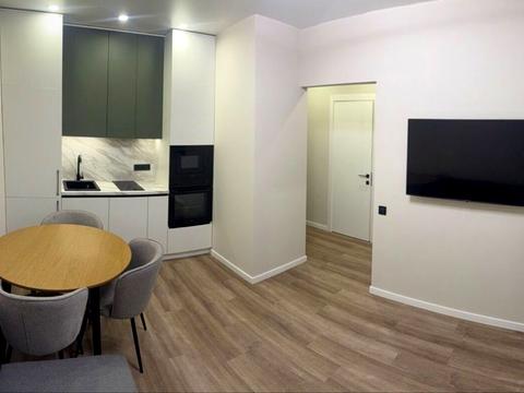 квартира за адресою Салютна вул., (Будинок 02301-02303)