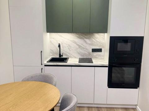 квартира за адресою Салютна вул., (Будинок 02301-02303)