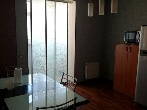 квартира за адресою Раїси Окіпної вул., 10-Б