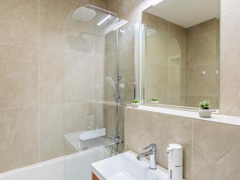 квартира за адресою Воскресенська вул., 2-В