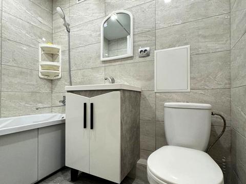 квартира за адресою Яновського вул., 60