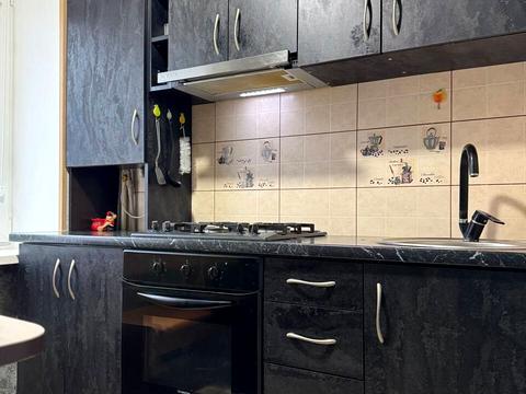 квартира за адресою Яновського вул., 60