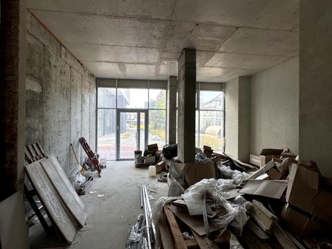 комерційна за адресою Замарстинівська вул. (Калініна), 4