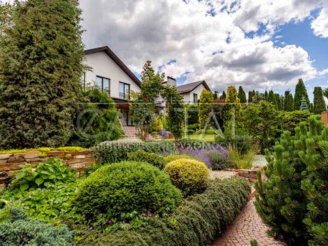 дом по адресу Зоряна